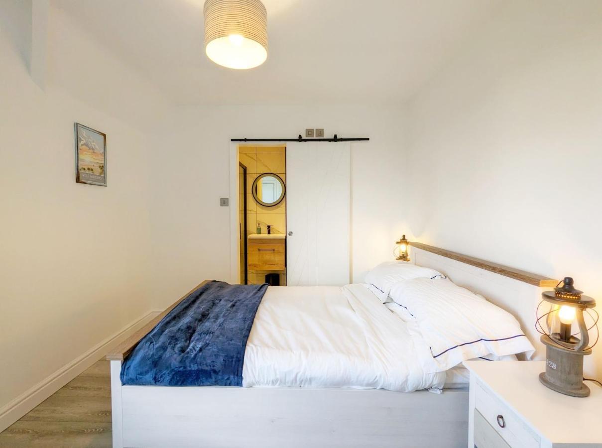 Malthouse Cottage Уэст-Уиттеринг Экстерьер фото